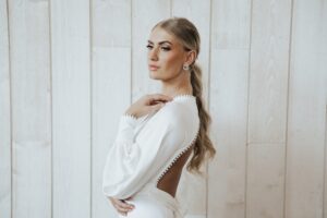 10 des robes de dîner de répétition les plus romantiques