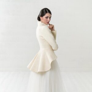 10 meilleurs manteaux de mariage d'hiver pour la mariée