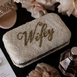 11 pochettes de mariée populaires et emblématiques
