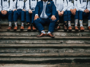 14 chaussettes de mariage amusantes pour le marié et les garçons d'honneur