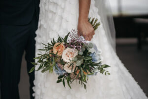 15 fleurs de bouquet de mariage et leur signification particulière