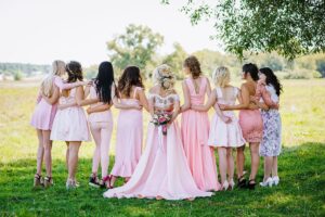 5 styles de robes de demoiselle d'honneur magnifiques pour le jour du mariage de vos amies