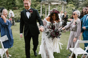Boho Glam Mariage Bourgogne fait main avec cérémonie en plein air