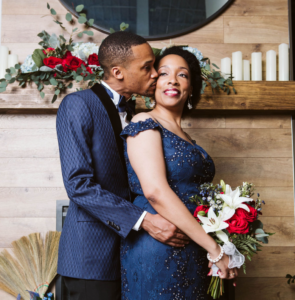 Ce couple a organisé un cocktail de mariage dans un espace de coworking |  Mariée décalée