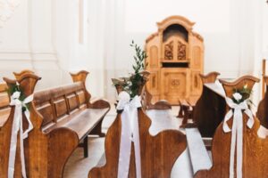 Ce qu'il faut savoir sur une cérémonie de mariage à l'église