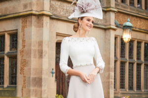 Combien coûtent réellement les tenues de la mère de la mariée et de la mère du marié ?