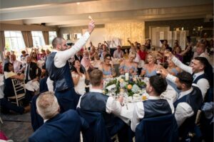 Comment créer votre liste d'invités de mariage en 10 étapes