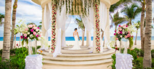 How to Infuse Spring Into Your Destination Wedding