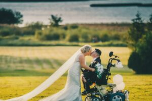 Comment planifier un mariage accessible et adapté aux personnes handicapées