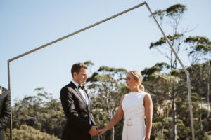 Décors de cérémonie de mariage minimalistes - Mariage à pois