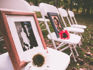 Des façons uniques d'honorer un être cher lors de votre mariage