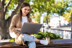 Devriez-vous envisager la planification d'un mariage virtuel ?