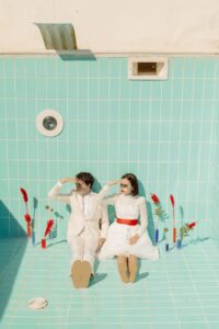 EDGY ITALIAN WEDDING INSPIRATION INSPIRÉE PAR LA PHOTOGRAPHE D'ART Maria Svarbova