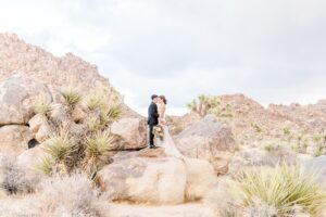 Elopement de Joshua Tree d'Ethan + Alexandra