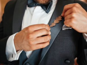 Épinglettes pour marié + garçons d'honneur