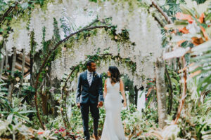 Garden Micro Wedding au Living Sculpture Sanctuary à Davie, FL