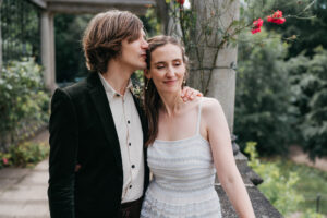 Hannah à Temperley London pour son mariage familial décontracté à Hampstead Heath |  J'aime ma robe®