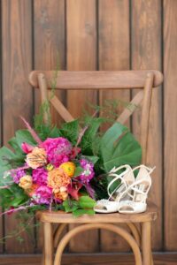 IDÉES DE MARIAGE DE FERME D'AUTOMNE VIBRANTES AVEC LA PALETTE DE COULEURS DE MARIAGE D'AUTOMNE