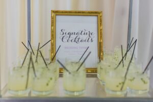 Idées de cocktail de mariage : 11 façons de rendre le vôtre IMPRESSIONNANT - Burgh Brides