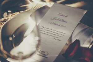 Idées pour faire cette vidéo d'invitation de mariage inoubliable