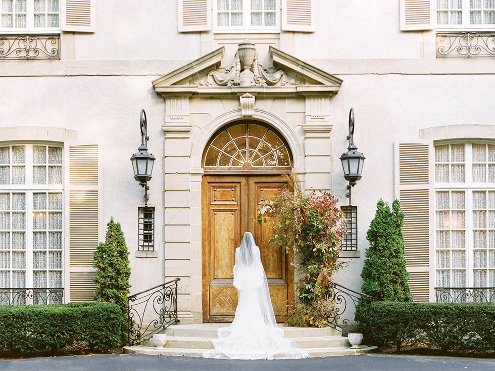 Fall Foliage Ceremony Arch Glen Manor House