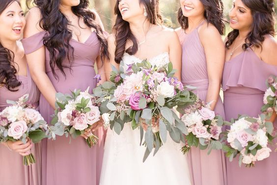 Modern Mauve Wedding Inspiration. For more wedding color palette ideas, visit burghbrides.com!