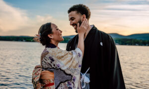 La cérémonie de partage de saké célèbre l'amour et la famille dans le Massachusetts