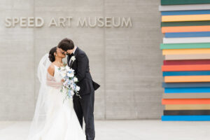 Le Speed ​​Art Museum accueille ModernWedding à Louisville, Kentucky