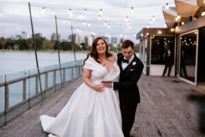 Le jour du mariage intemporel et glamour de Katrinka et John