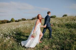 Le mariage néo-zélandais moderne de Briar & Richard sur l'île de Waiheke