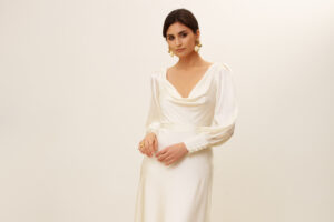 Les détails de luxe donnent à ces robes de mariée minimalistes cette « sensation de mariée »