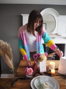 Les meilleurs conseils de style de décoration de table de mariage pour personnaliser votre journée