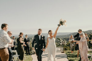 Mariage champêtre moderne à The Old Dairy Maleny