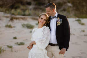 Mariage coloré à la maison de plage - Mariage à pois