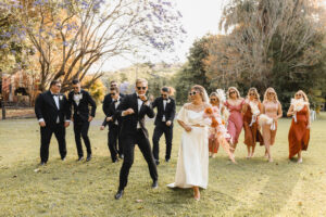 Mariage coloré en deux parties - Mariage à pois