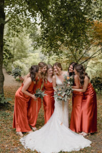 Mariage enchanté et détendu Abbey House Gardens dans le Wiltshire