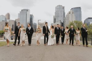 Mariage sur le toit de la ville au centre-ville de Calgary