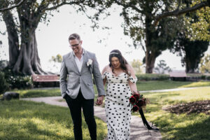 Mariage surprise dans l'arrière-cour intime - Mariage à pois