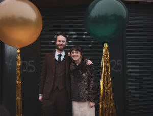 Mariage vintage et intime au bureau d'enregistrement de Walthamstow
