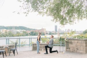 Proposition Surprise Surplombant la Ville - Burgh Brides