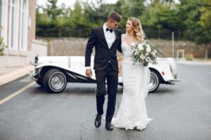 Qu'est-ce qu'un mariage cravate noire?