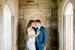 Sweet & Stylish Hartwood Acres Engagement Session. For more Pittsburgh engagement session ideas, visit burghbrides.com!