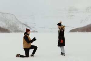 Tenues de fiançailles d'hiver