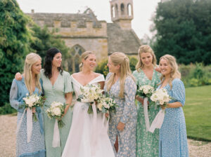 Un mariage d'été anglais classique à Brympton House dans le Somerset |  J'aime ma robe®