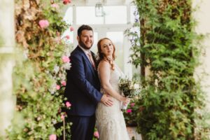 Un mariage printanier avec du vert sauge et du rose blush