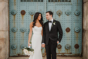 Un mariage urbain sophistiqué avec des touches tropicales de luxe : Max et Teddi