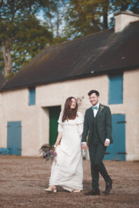 Un micro-mariage végétalien à Juniper Barn : Sarah et Kevin