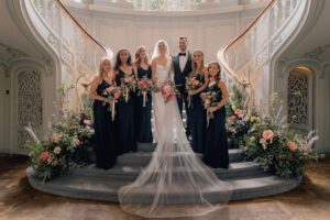 Une cravate noire glamour, mariage Savile Club |  J'aime ma robe®