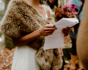Vœux de mariage drôles et honnêtes par deux écrivains