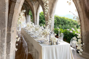 Vous envisagez un mariage en semaine ?  Voici ce que vous devez savoir...